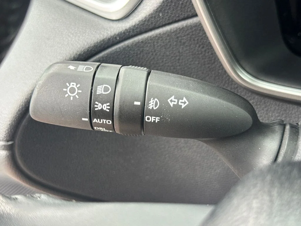 Used 2025 Jet Black Toyota XLE image 37