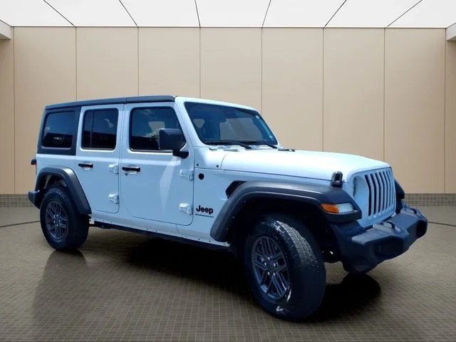 Used 2024 White Jeep Sport S image 5