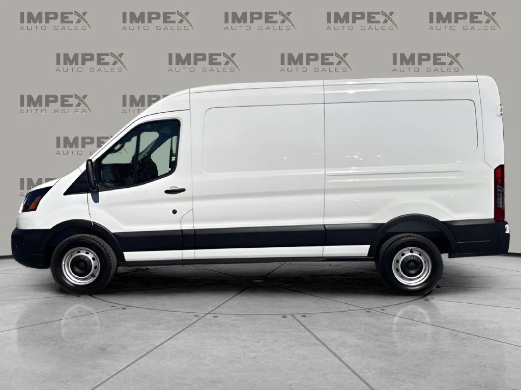 Used 2025 White Ford Base image 2