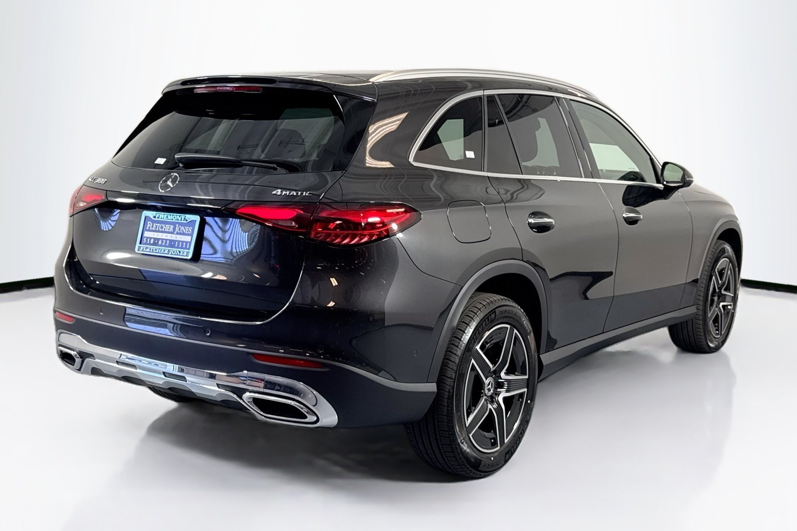 New 2026 Graphite Grey Metallic Mercedes-Benz GLC 300 image 5