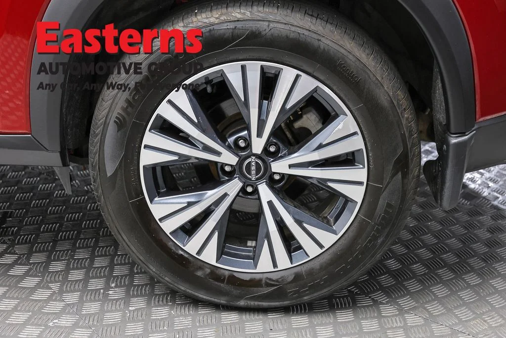 Used 2023 Red Nissan SV image 8