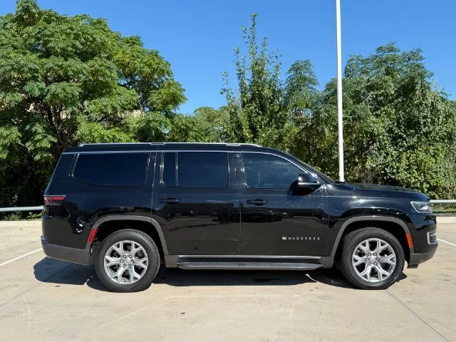 Used 2022 Diamond Black Jeep Series II image 5