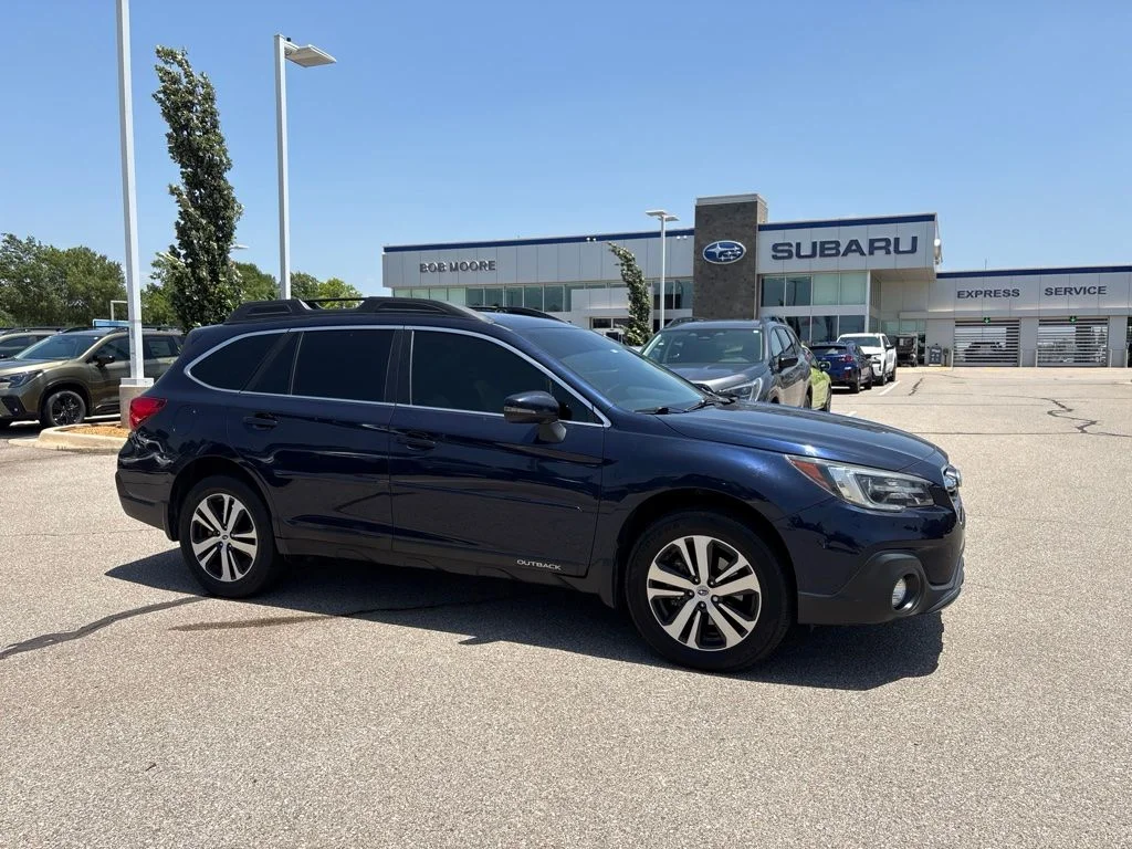Used 2018 Blue Subaru 2.5i image 1