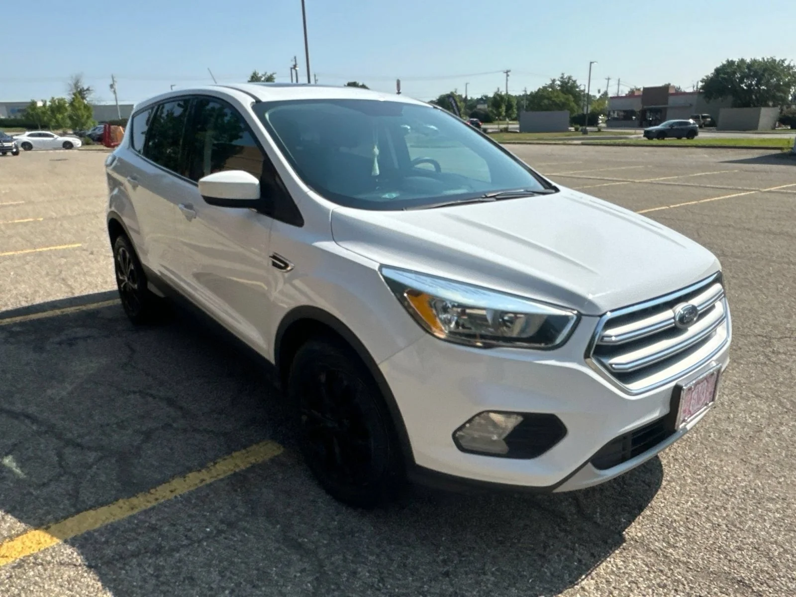 Used 2017 Oxford White Ford SE image 15