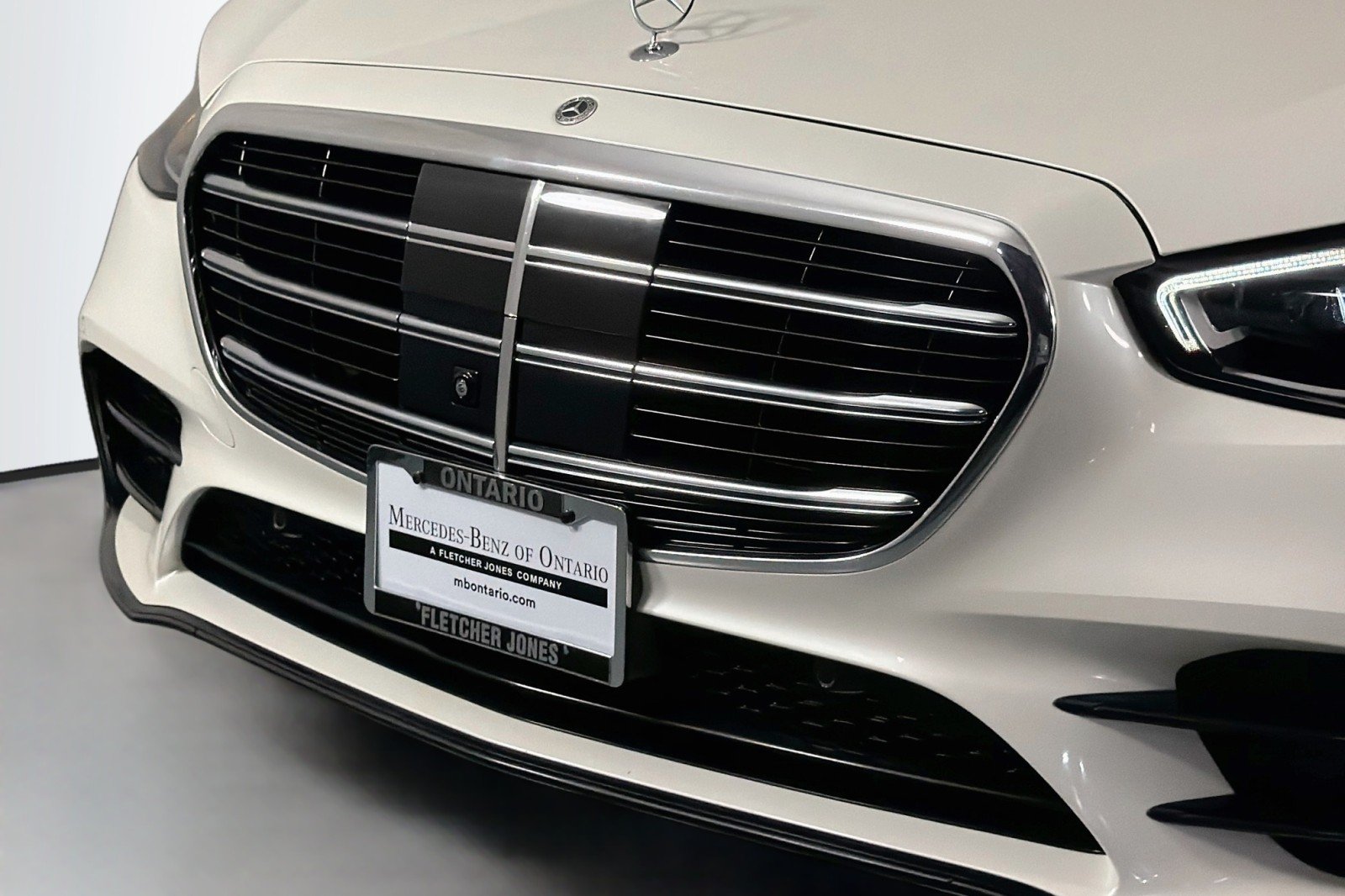 Certified Used 2021 designo Diamond White Mercedes-Benz S 580 image 15