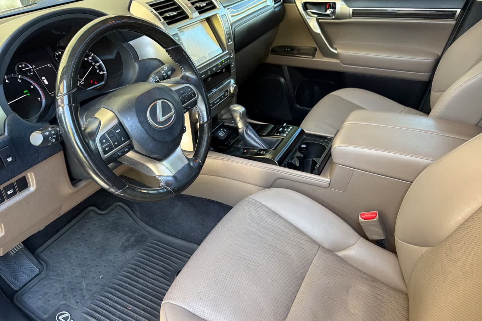 Used 2020 Nightfall Mica Lexus Premium image 11