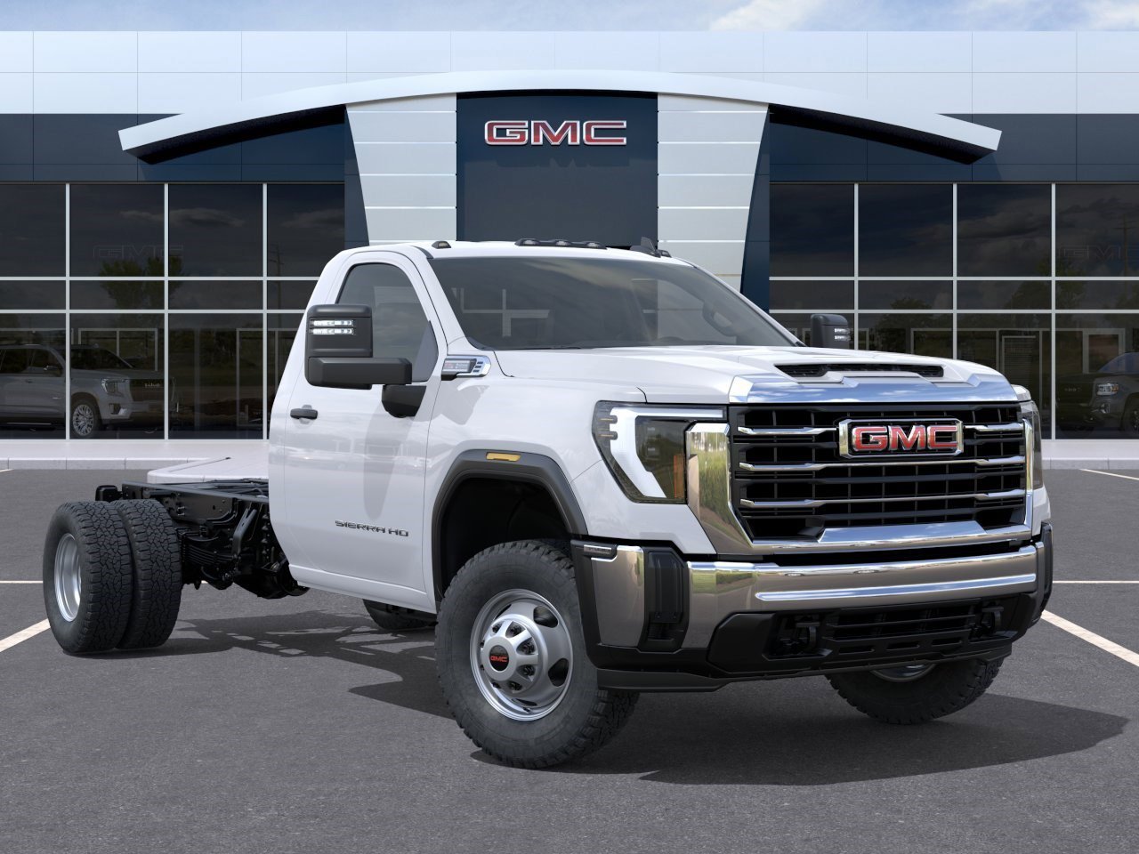 2025 GMC Sierra 3500HD Pro - Photo 7