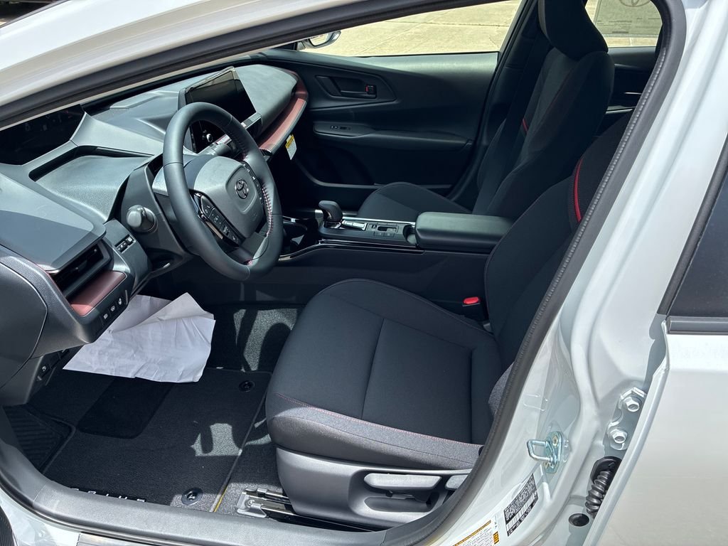 New 2026 WIND CHILL PEARL Toyota SE image 15