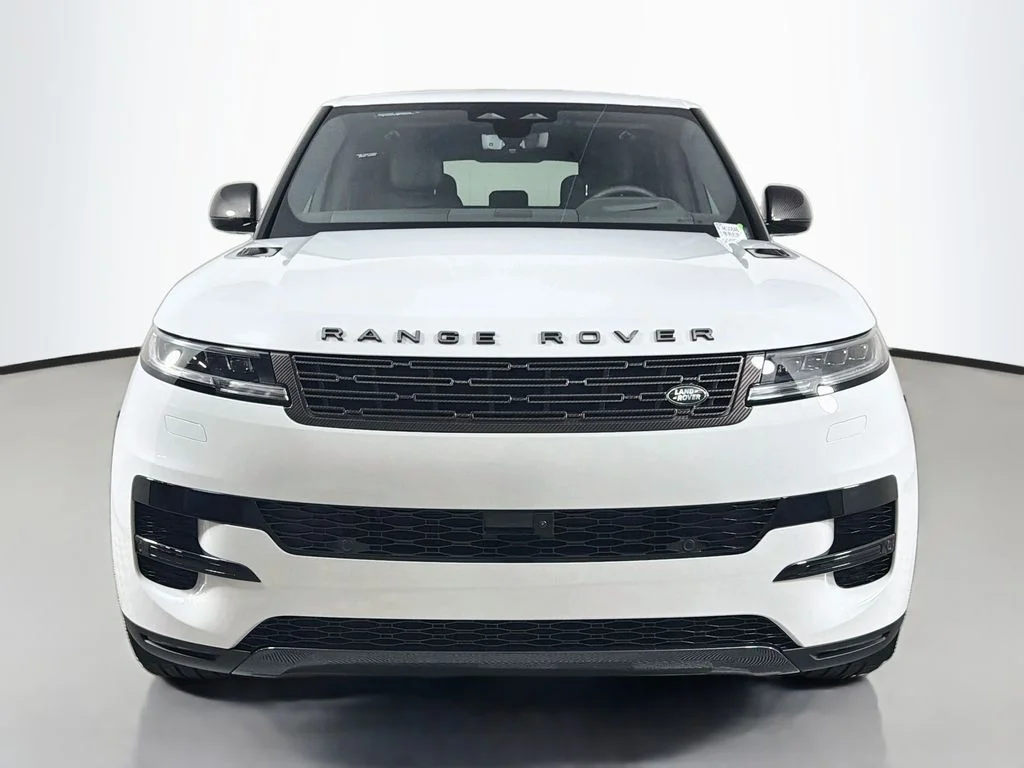 New 2026 Fuji White Land Rover SE image 2