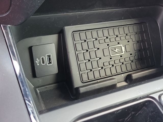 New 2026 Agate Black Metallic Ford XLT image 11