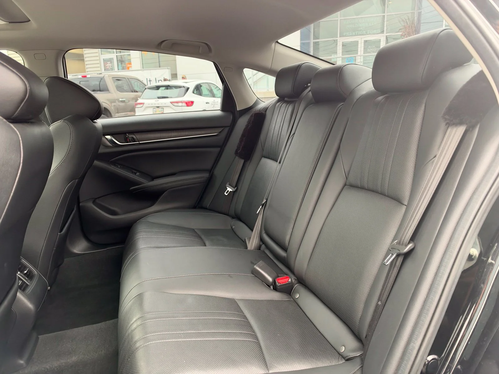 Used 2020 Black Honda Touring 2.0T image 25