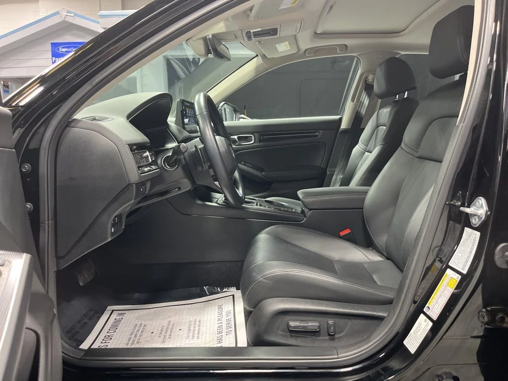 2024 Honda Civic Touring - Photo 11