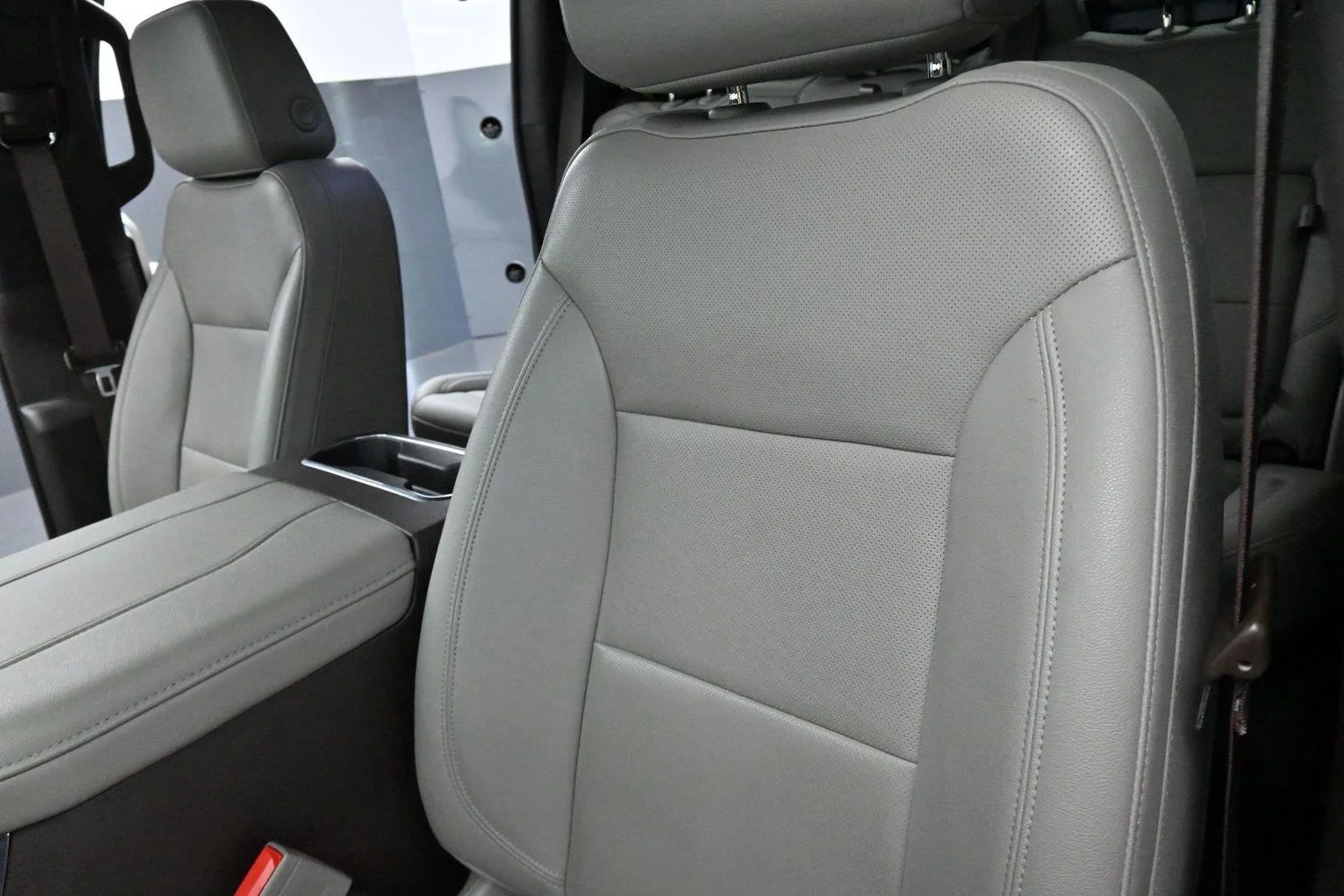 Used 2023 ONYX BLACK GMC SLT image 15