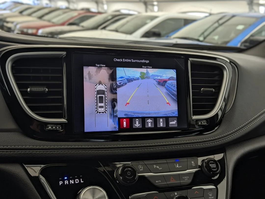 New 2027 Black Chrysler Select - - AWD - Full Sunroof - Safety Sphere Pkg - 360 Surround Cam - Blind Spot Mon & More! image 23