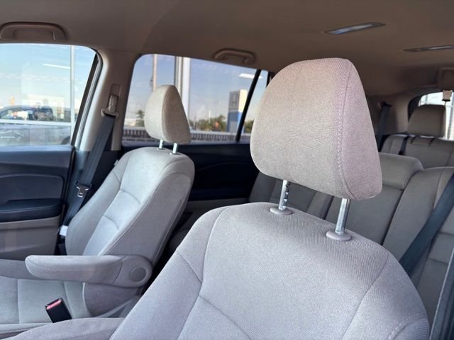 Used 2019 White Diamond Pearl Honda EX image 11