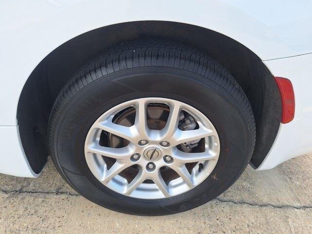 Used 2023 Bright White Clearcoat Chrysler LX image 28