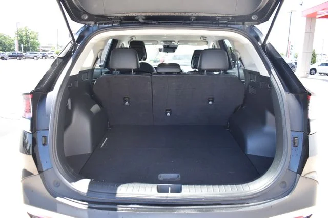 Used 2023 Black Kia EX image 14