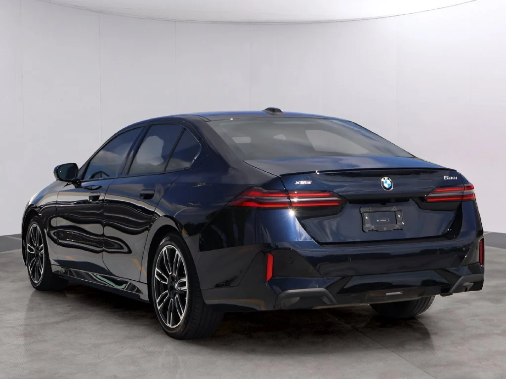 Used 2024 Carbon Black Metallic BMW 530i xDrive image 5