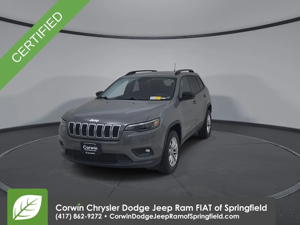 Certified Used 2022 Gray Jeep Latitude Lux image 6