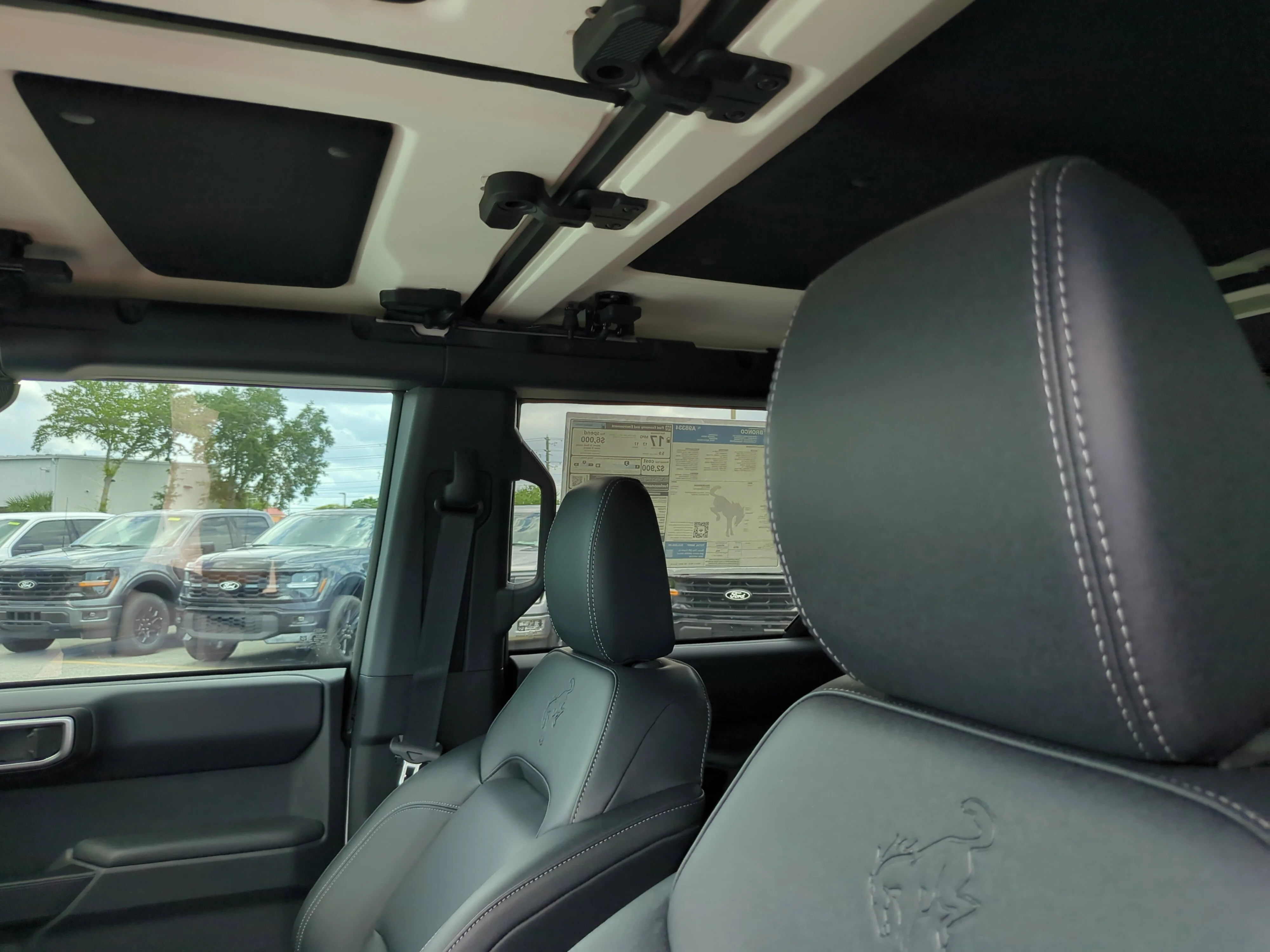 New 2026 Oxford White Ford Badlands® image 20