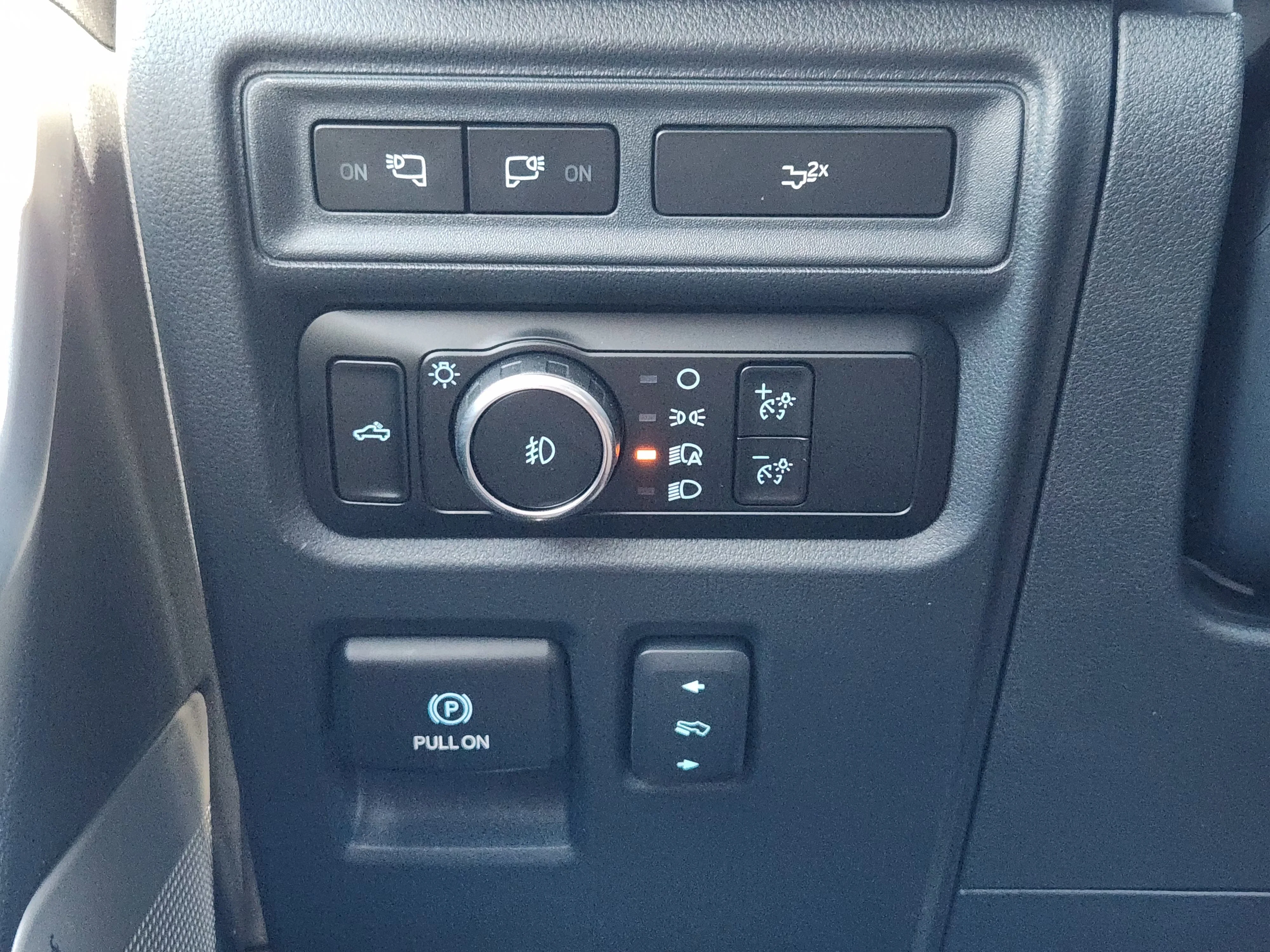 Used 2023 Black Ford LARIAT image 24