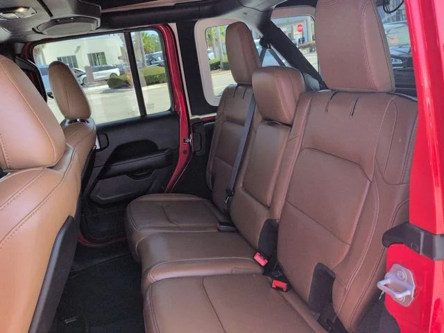 Certified Used 2023 Firecracker Red Clearcoat Jeep Rubicon image 14