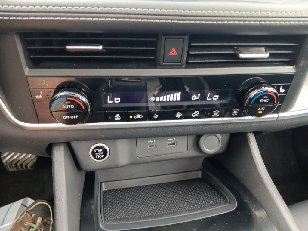 Used 2023 Gun Metallic Nissan SV image 23