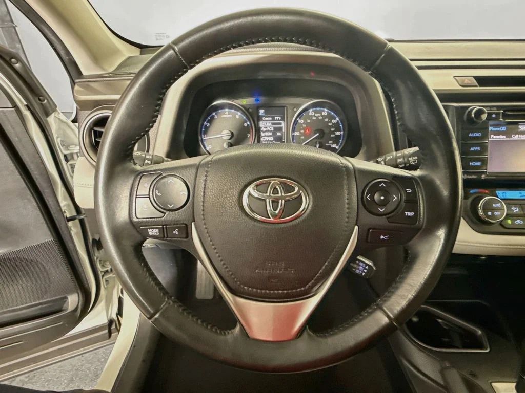Certified Used 2018 Super White Toyota XLE image 11