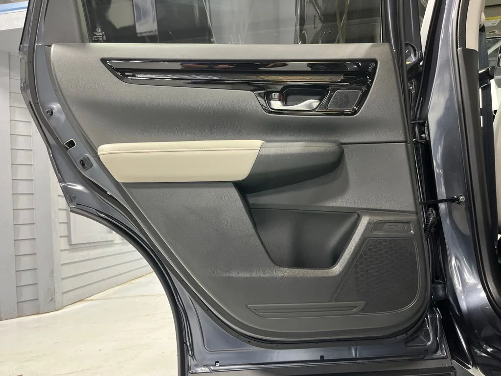Used 2026 Meteorite Gray Metallic Honda EX-L image 26