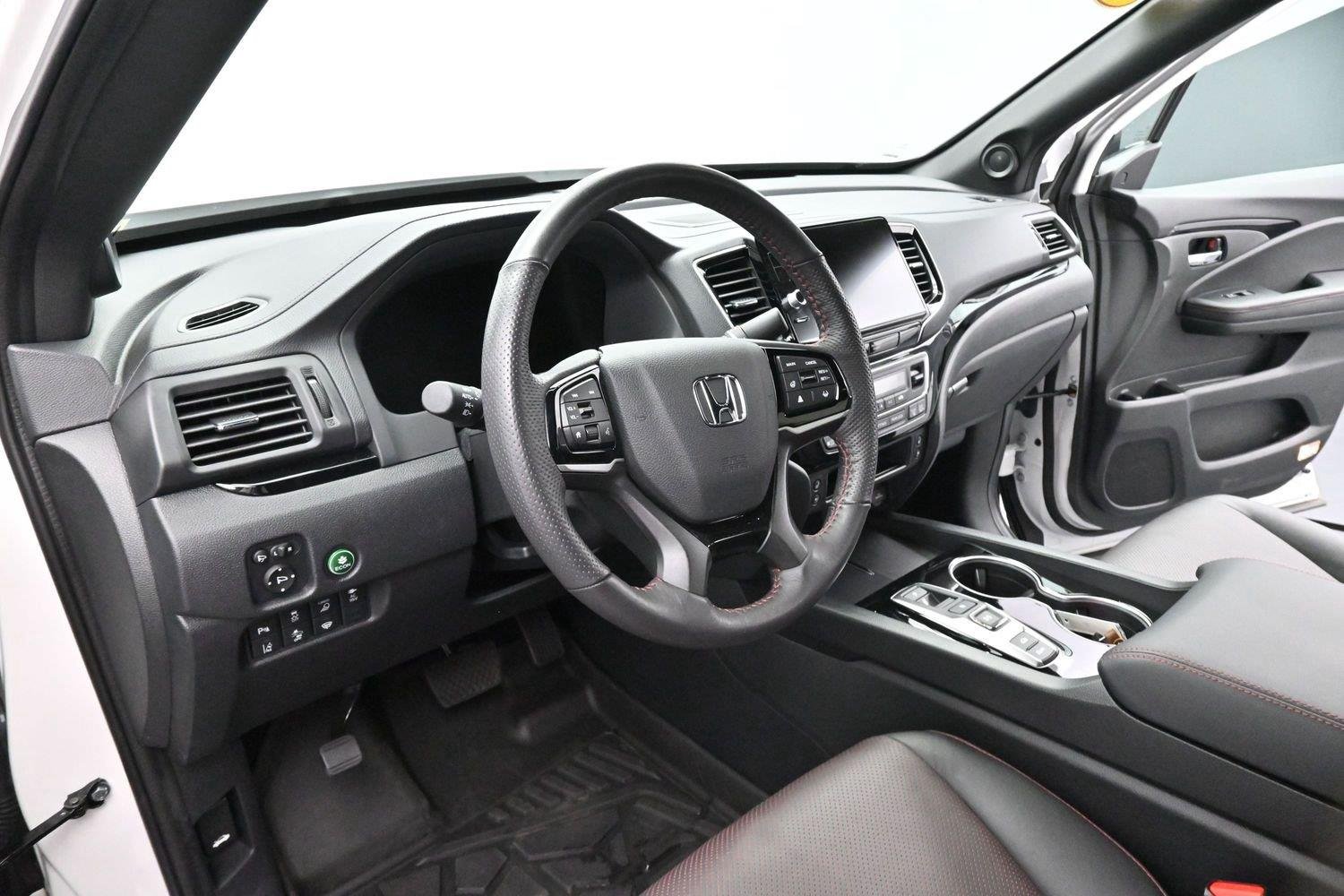 Used 2025 White Honda Black Edition image 15