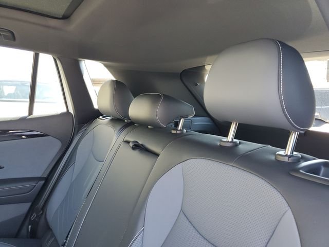New 2026 White Volkswagen 2.0T SE R-Line Black image 9