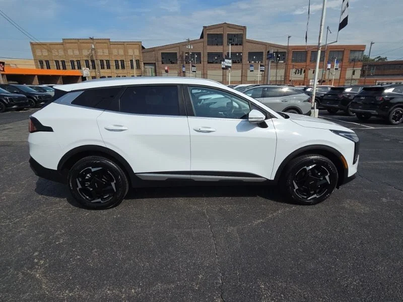 Used 2026 White Kia EX image 8
