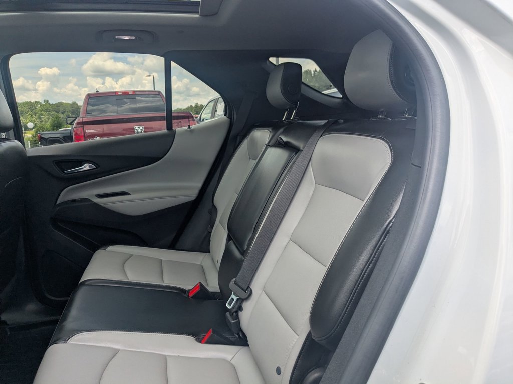 Used 2018 Summit White Chevrolet Premier image 27