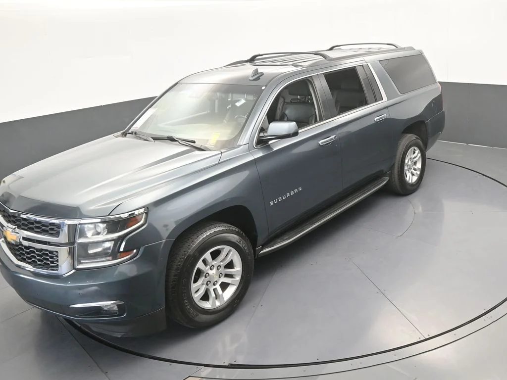 Used 2020 Shadow Gray Metallic Chevrolet LT image 58