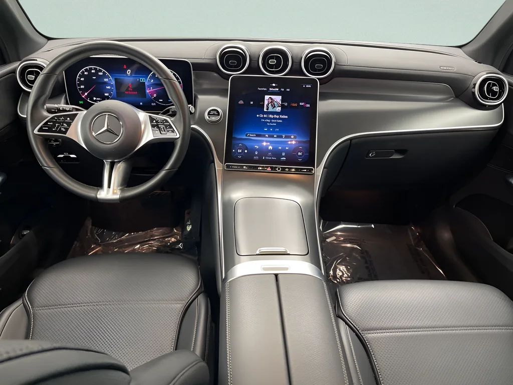 2024 Mercedes-Benz GLC GLC 300 - Photo 10