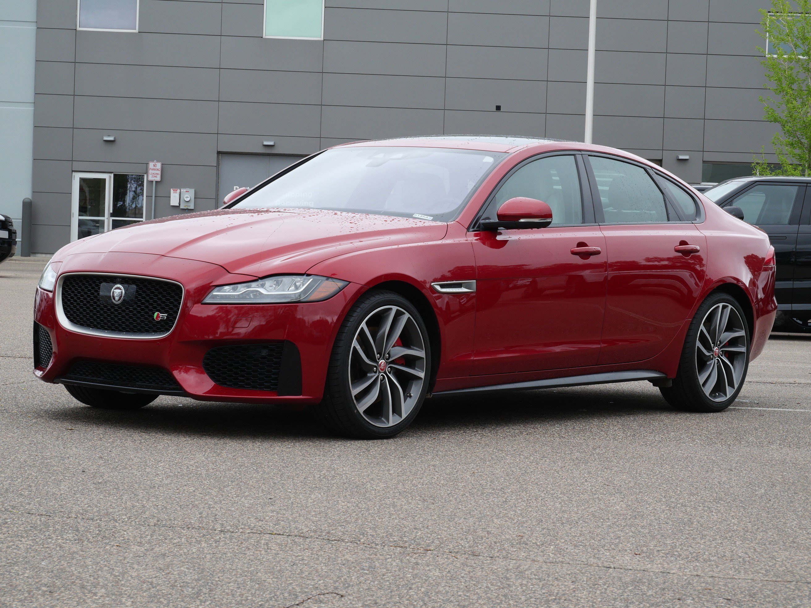 2017 Jaguar XF AWD S's photo