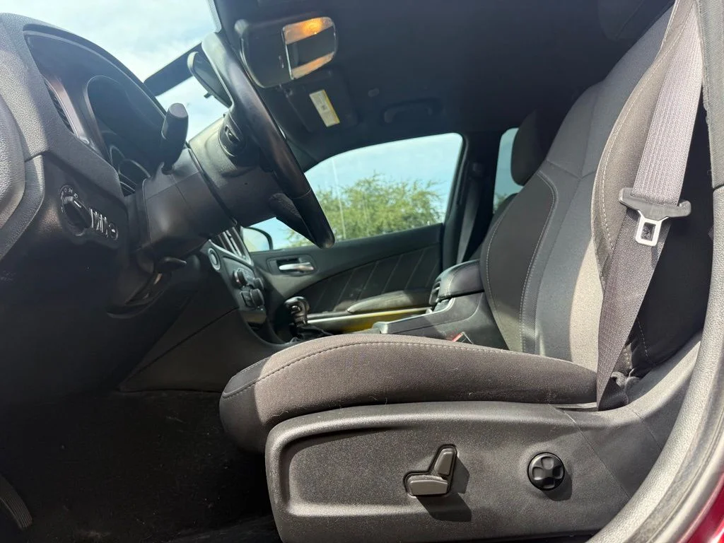 Used 2021 Red Dodge SXT image 9
