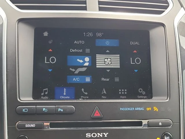 Used 2018 Silver Ford Limited image 29