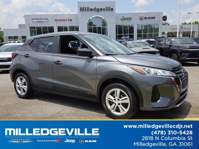 Used 2025 Gray Nissan S image 1