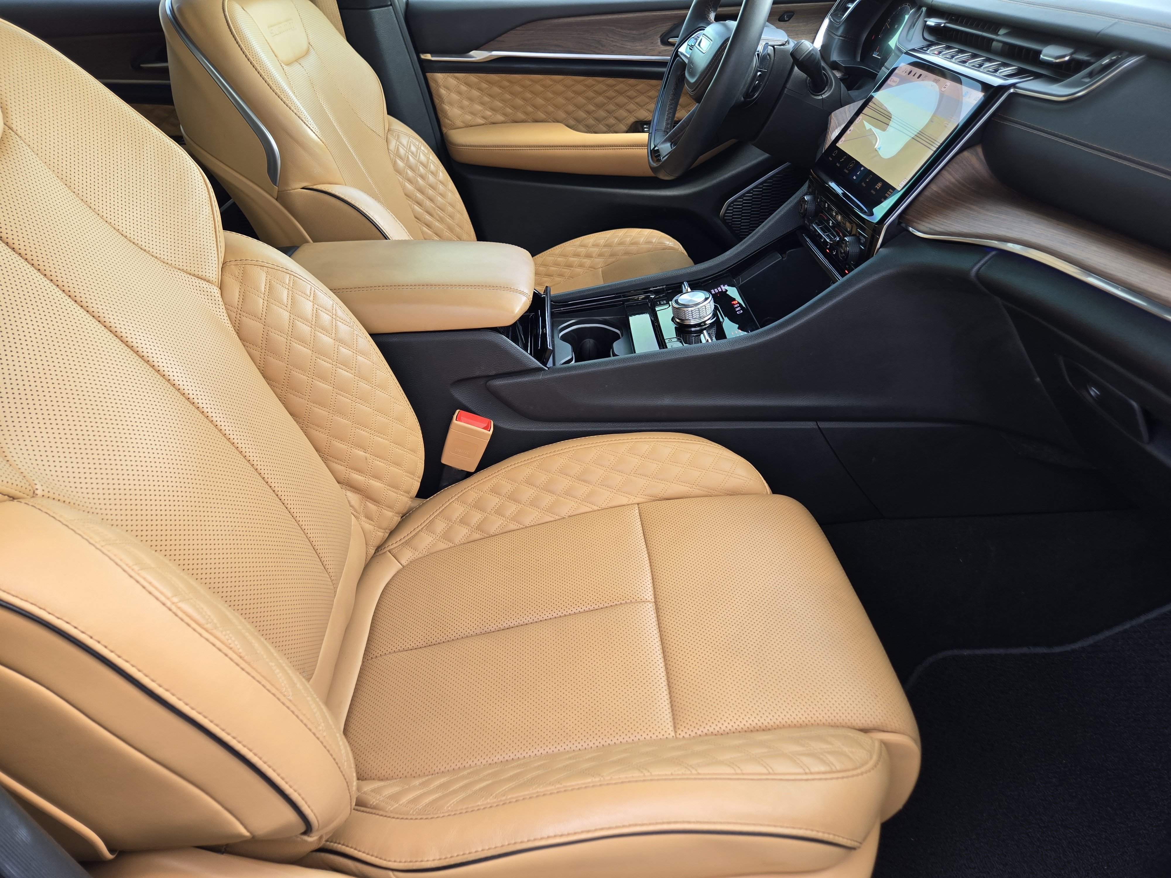 Used 2023 Bright White Clearcoat Jeep Summit image 16
