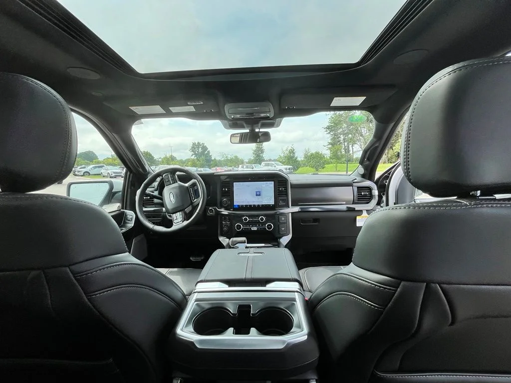 New 2026 White Ford Platinum image 13
