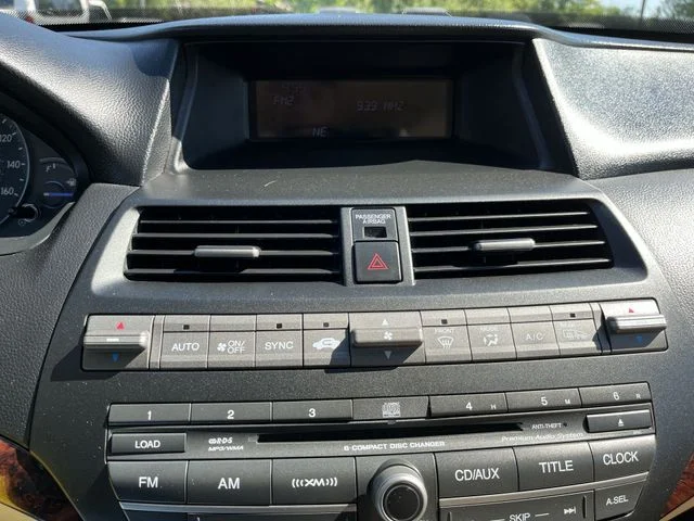 Used 2011  Honda EX-L image 14