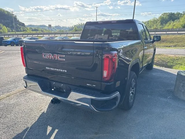 Used 2025 Black GMC SLT image 3