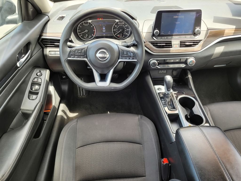 Used 2024 Gray Nissan 2.5 SV image 13