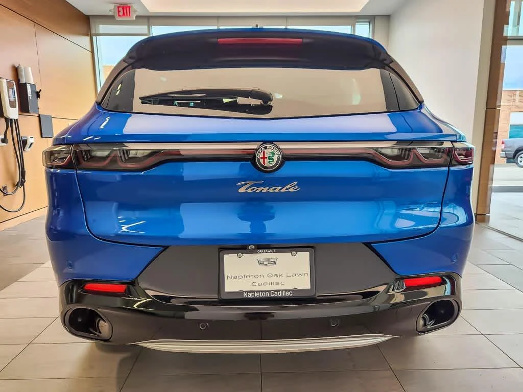 Used 2024  Alfa Romeo Ti image 6