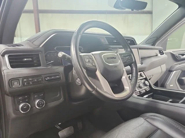 Used 2021 Onyx Black GMC Denali image 17