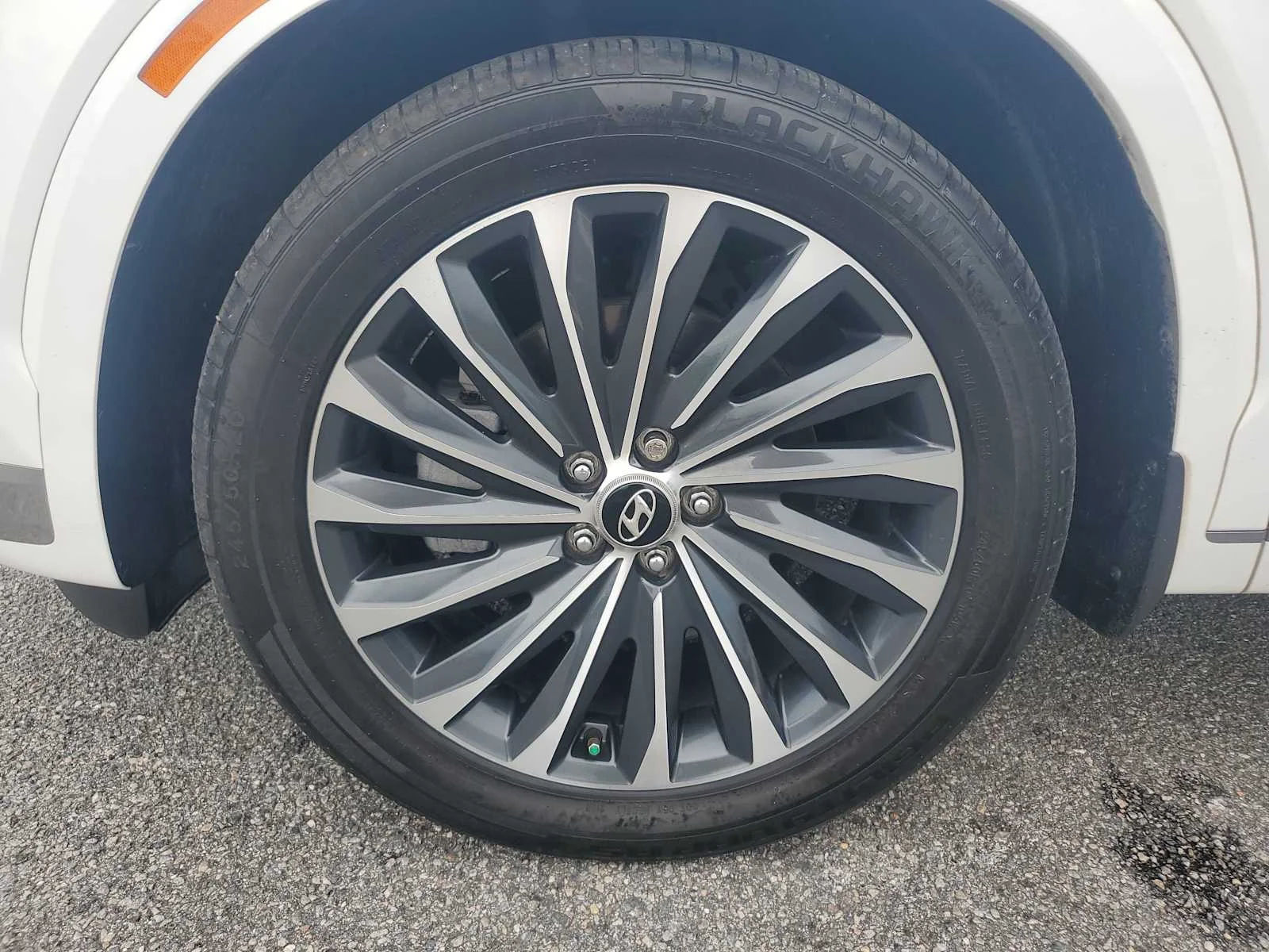 Used 2023 White Hyundai Calligraphy image 14