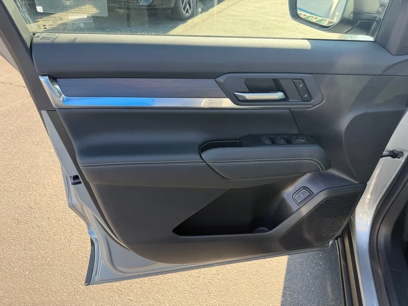 New 2027 Sterling Metallic GMC Elevation image 16