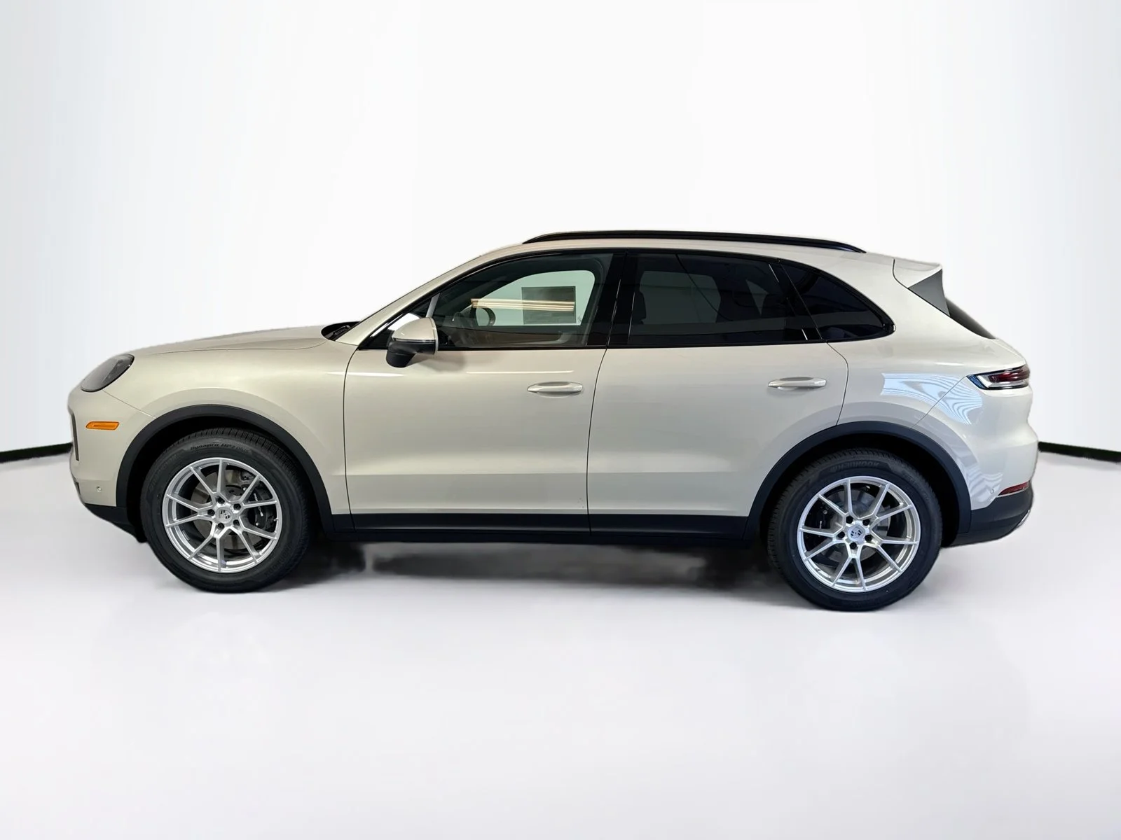 Used 2026 Chasmere Beige Porsche  image 2