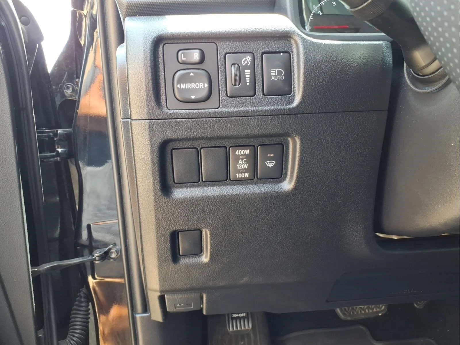 Used 2022 Midnight Black Metallic TOYOTA SUV image 18